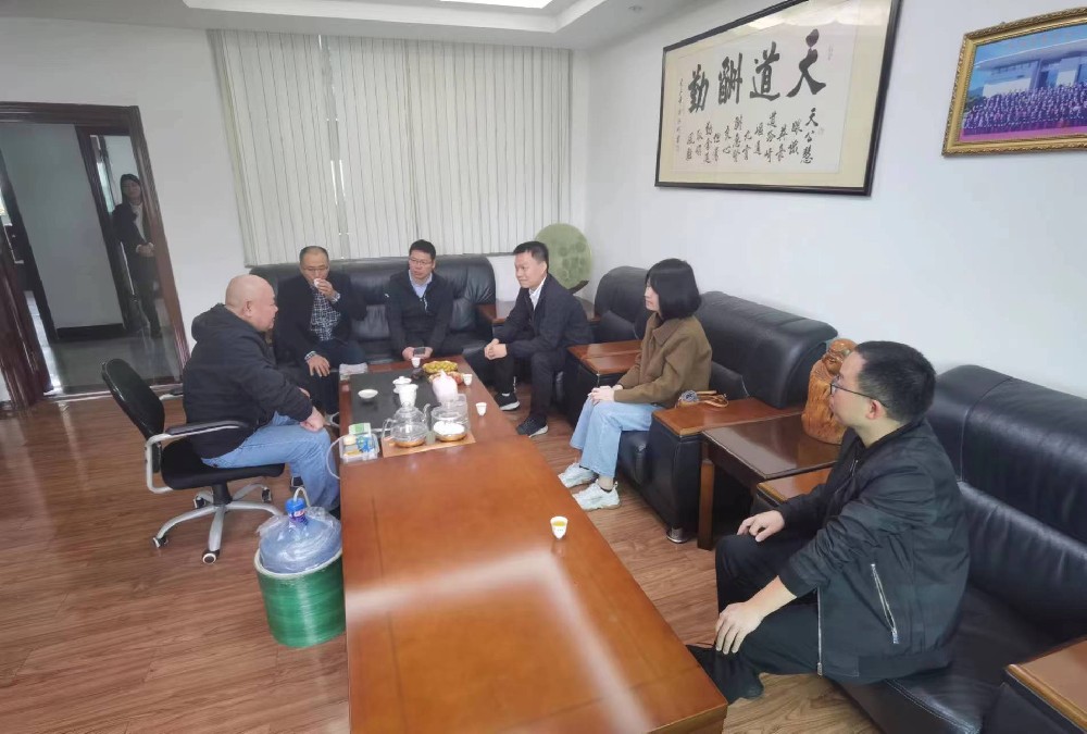 漳平市人民政府黨組成員，副市長(zhǎng)程瀟坦同志等一行五人，蒞臨福建瑞森新材料股份有限公司指導(dǎo)參觀